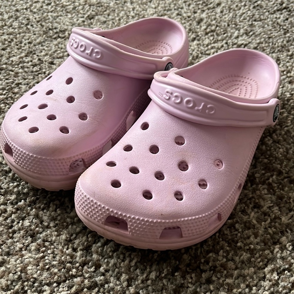 Pink crocs